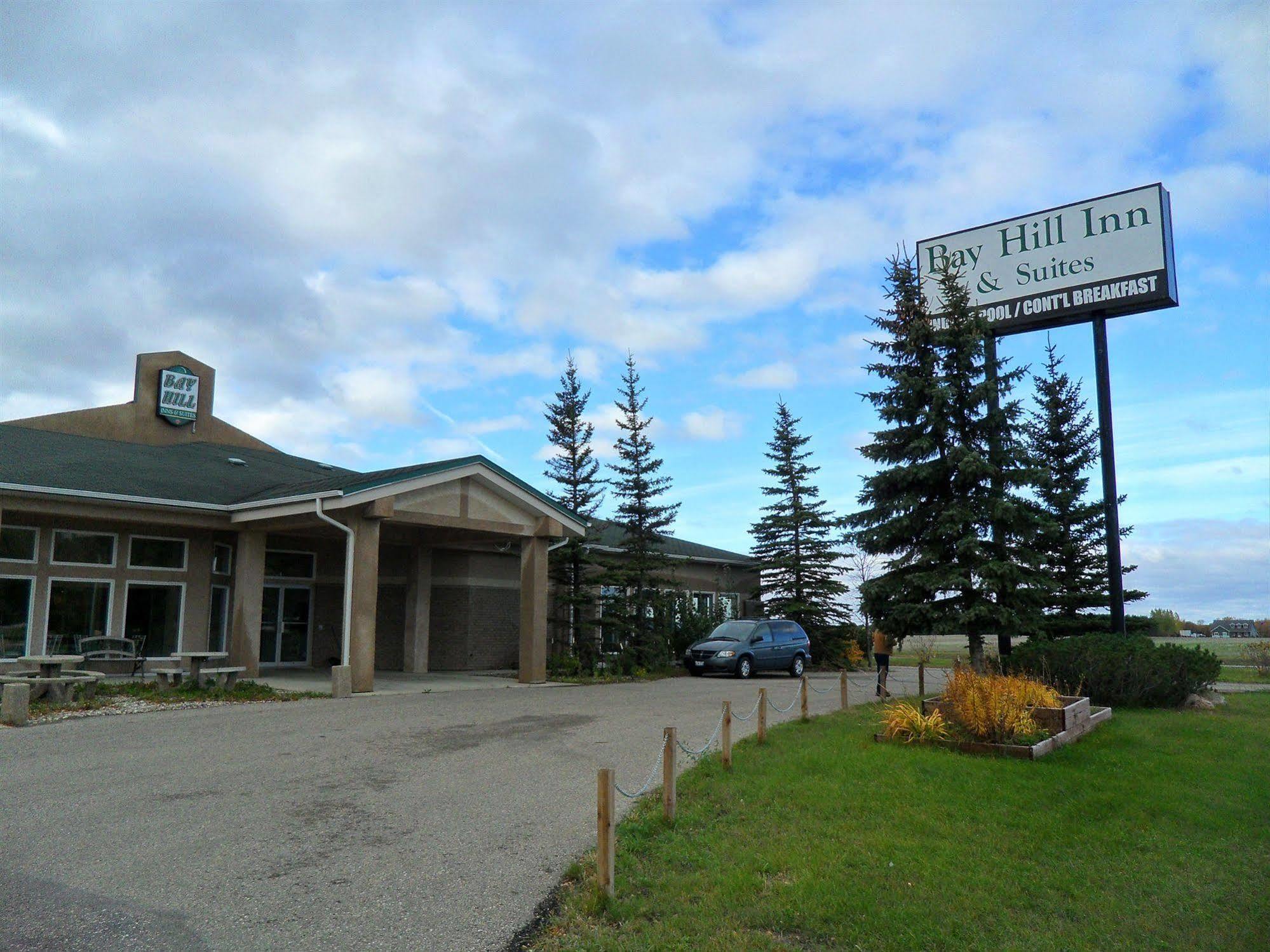 Bay Hill Inns & Suites Neepawa Екстер'єр фото