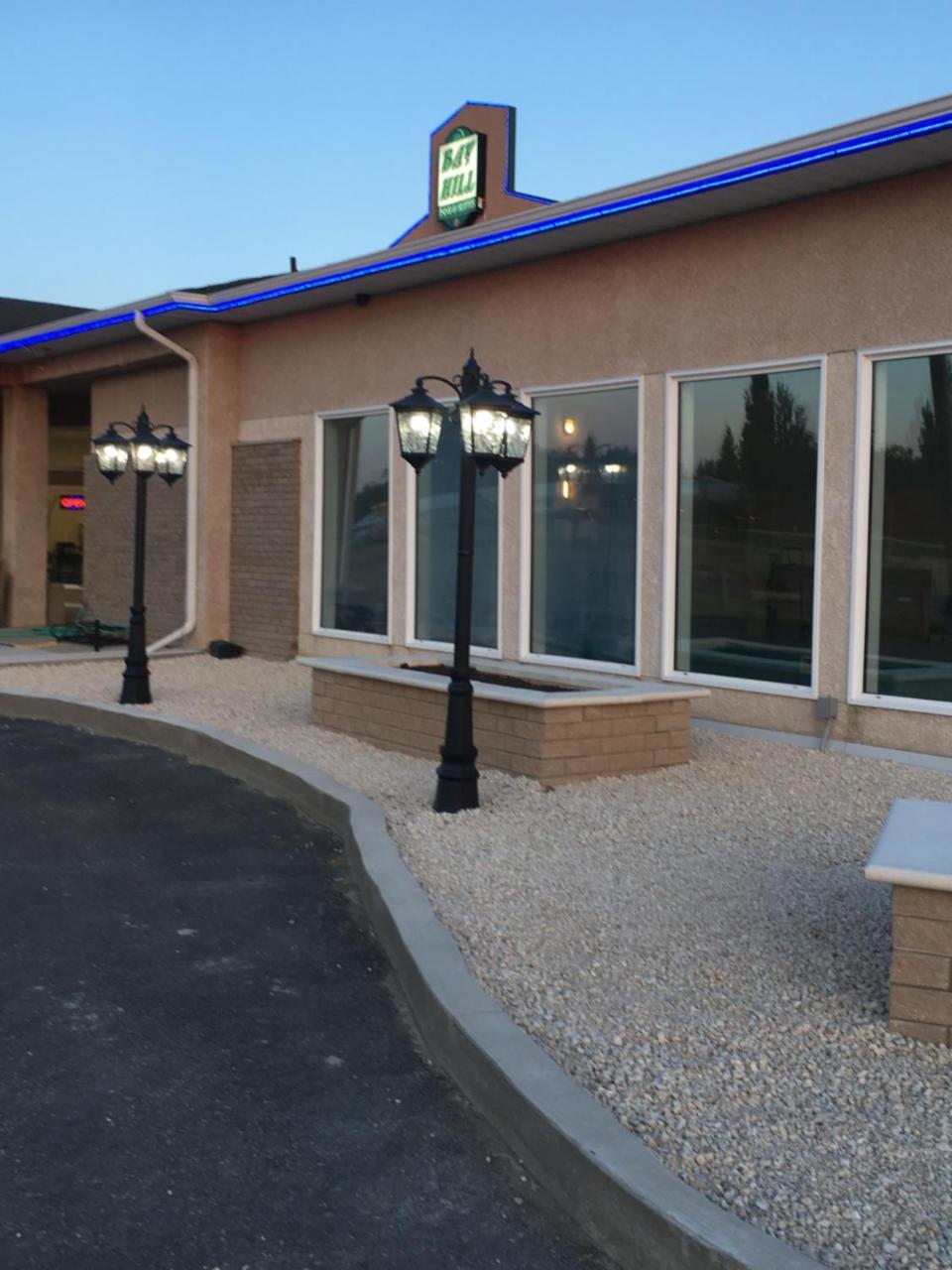 Bay Hill Inns & Suites Neepawa Екстер'єр фото